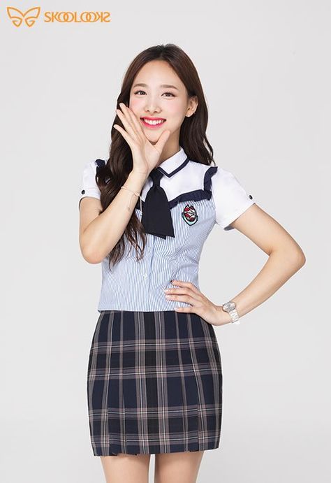 #Twice #Nayeon skoolooks Kpop Uniform, Korean Student, 22 September, Myoui Mina, Soccer Girl, Nayeon Twice, Uniform Fashion, Girls Uniforms, Asia Girl