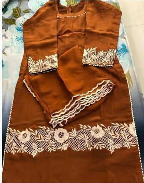 Plane Suit Designs With Lace, Plane Suit Designs, Machine Embroidery Designs For Suits Latest, Simple Embroidery Designs For Kurti, Plain Velvet Suit Design, Singer Embroidery, Simple Suits, Beach Cartoon, Lace Dress Design