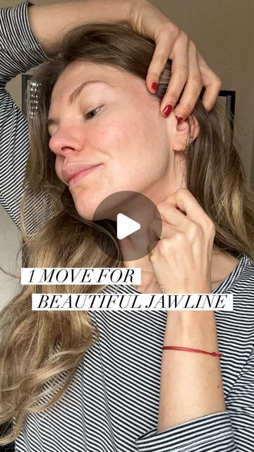 Ksenija Selivanova on Instagram: "Stretching your SCM helps to improve posture, reduce neck lines and sculpt your jawline. Perform this stretch every day just for a few minutes ❤️ #stretches #homeworkout #ksenijasmassage #facemassage #faceyoga #skincare #beautytips #wellnessthatworks #wellnesslondon" How To Sculpt Your Jawline, Face Yoga For Jawline, How To Improve Jawline, Face Sculpting Exercises, Improve Jawline, Face Exercises For Jawline, Poses For Dance, Jaw Line Exercise, For Jawline