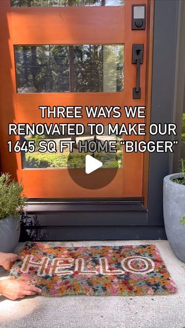 ALLI on Instagram: "Are you surprised learn our home is 1645 sq feet?  Many split level houses are 2200+ sq ft so many think our home is bigger than it is.  The size works for us, but don’t mind me eeking out every visual or actual inch available 

#homerenovation #remodeling #entryway #windows #exteriordesign #interiordesign #housedesign" Split Level Living Room, Split Level Entryway, Split Level Remodel, Split Level House, Split Level, Our Home, Home Renovation, Exterior Design, Entryway