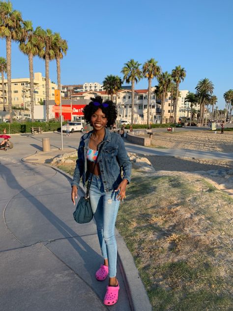 Multi-colored Bandeau top with jeans and hot pink crocs | la loving & living Taffy Pink Crocs Outfit, Crocs Pink Outfit, Crocs And Jeans Outfit, Hot Pink Crocs Outfit, Santa Monica Pier Outfit, Pier Outfit, Pink Crocs Outfit, Hot Pink Crocs, Crocs Outfit