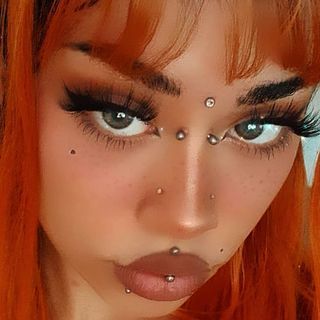 Third Eye Piercing, Eye Piercing, Alternative Subcultures, Black Goth, Cute Piercings, Afro Punk, Fresh Face, Girls Makeup, Piercing Tattoo