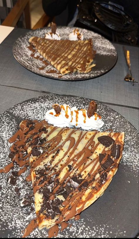 Les Crepes Snapchat, Aesthetic Crepes, Crepe Photography, Crepe Restaurant, Restaurant Snap, Arab Music, Idea Story, Fake Account, Restaurant Recipes