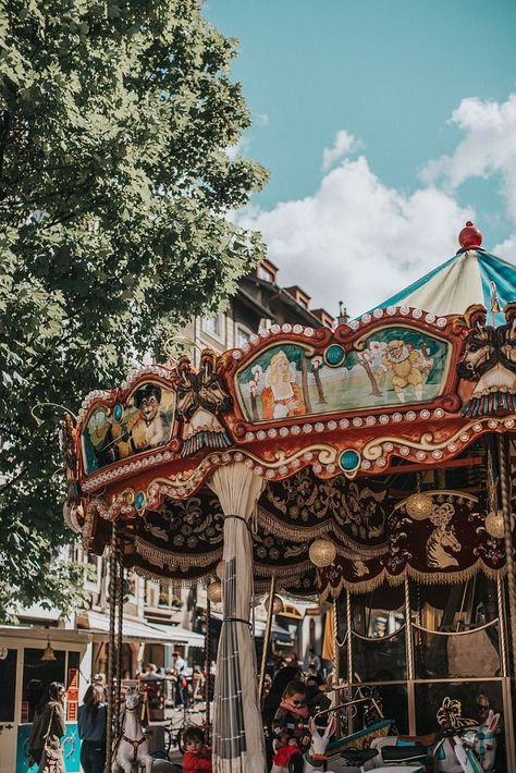 Small Town Carnival, Geneva Old Town, Fair Aesthetic, Carnival Aesthetic, City Decor, Luna Park, City Sky, Vintage Circus, Romantic Art