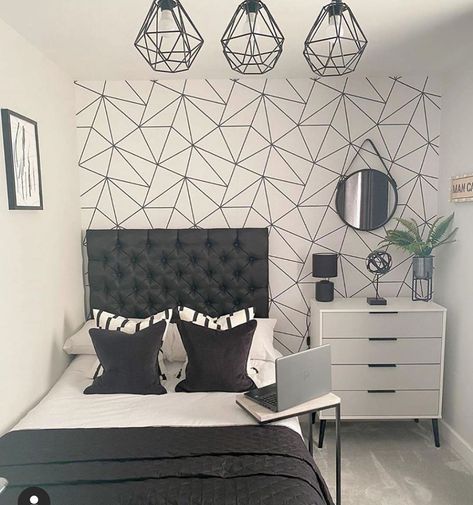 𝑅𝑒𝑏𝑒𝑐𝑐𝑎 on Instagram: “Good Morning how is it Thursday already 😮 I can not believe we are nearly in September! This awful year has flown by and I can not wait…” Boys Monochrome Bedroom, Monochrome Bedroom Ideas, Wallpaper Bedroom Ideas, Ideas Habitacion, Small Room Makeover, Monochrome Bedroom, Ideas Habitaciones, I Love Wallpaper, Black And White Bedroom