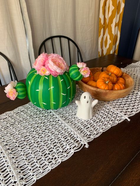 Pumpkin No Carve Ideas Creative, Pumpkins For Contest, Pumpkin Painting Ideas Mexican, Pumpkin Decorating Medical Theme, Cactus Pumpkin Decorating, Amazing Pumpkin Decorating Ideas, No Cut Pumpkin Decorating, Funny Pumpkin Painting Ideas Creative, Painted Pumpkins Contest