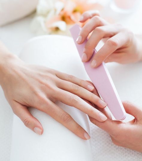 Do you need to break up with your hairstylist? Manicurist? Esthetician? Here's a guide on how to do it the right way. Ongles Gel French, Dry Cuticles, Nail Problems, Nagel Tips, Nail Fungus, Manicure Y Pedicure, Healthy Nails, Manicure E Pedicure, Square Nails