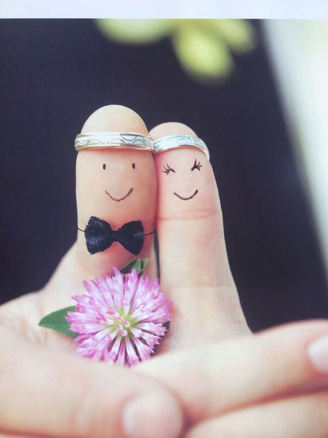 Silly Wedding Photos, Wedding Ring Photography, Ring Photography, Romantic Couple Images, Engagement Photography Poses, Pre Wedding Shoot Ideas, Pre Wedding Photoshoot Outdoor, Wedding Photoshoot Poses, Wedding Picture Poses