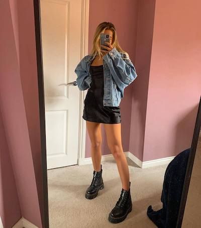 70 Best Dr. Martens Outfit Ideas 2022: How To Style Doc Martens Paramore Outfits, Plaid Coat Street Style, Dr Martens Outfit Ideas, Military Style Outfits, Doc Outfits, Doc Martin Outfits, Doc Marten Outfits, How To Style Doc Martens, Style Doc Martens