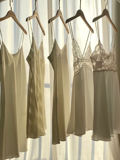 White Night Gown Aesthetic, Silk Nightgown Aesthetic, Nighties For Women Nightwear, Lingerielook Aesthetic, Nightgown Aesthetic, Women Nightwear Outfit, Wedding Night Dress, Nighty For Women, Gown Aesthetic