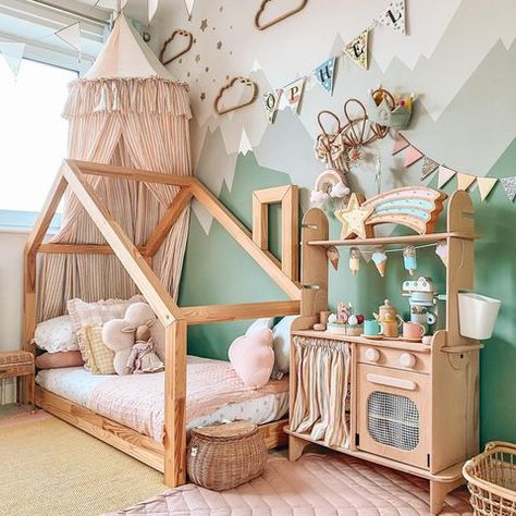 Nicci Marriott • Home & Interiors (@home.with.nicci) • Instagram photos and videos Fun Toddler Bedroom, Toddler Bedroom Design, Montessori Room, Toddler Bedroom Girl, Kids Interior Design, Kids Bedroom Inspiration, Toddler Bedrooms, Kids Interior, Kids Room Design