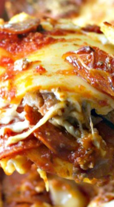 Cowboy Lasagna ~ A terrific version of Pepperoni Lasagna, a recipe from Trish Yearwood... This is easy to make and very filling. Lasagna With Pepperoni Recipes, Pepperoni Lasagna Recipes, Bacon Lasagna Recipe, 3 Meat Lasagna Recipe With Pepperoni, Loaded Lasagna Recipe, Bbq Lasagna Recipe, Recipes Using Pepperoni, Pepperoni Recipes Dinners, Different Lasagna Recipes