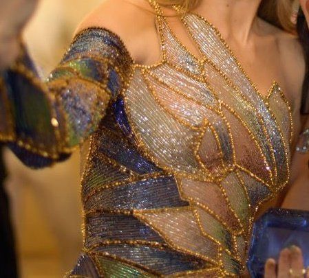 Butterfly Inspired Prom Dress, Hunger Games Inspired Outfits Capitol Couture, Met Gala Dresses Prom, Transparent Dresses Fashion, Gemstone Dress, Wing Dress, Mode Tips, Gala Dresses, Glam Dresses