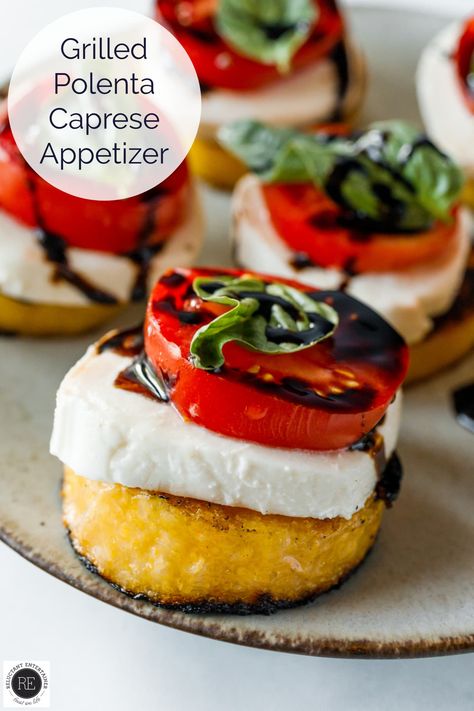 Polenta Appetizer, Caprese Appetizer, Grilled Polenta, Polenta Cakes, Polenta Recipes, Appetizer Bites, Appetizer Salads, Balsamic Glaze, Cereal Recipes