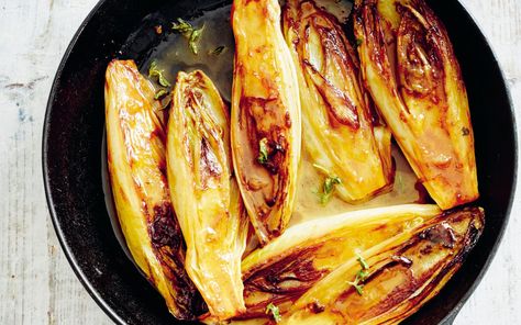 Chicory braised with grapefruit, mandarin and soy recipe Grapefruit Recipes, Vegas Food, Soy Recipes, Summer Veggies, Pork Steak, Starters Recipes, Fun Cooking, Vegetable Side Dishes, Vegetable Dishes