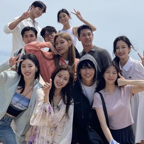 Singles Inferno Season 1 Cast, Singles Inferno Season 2, Shin Seulki, Single Inferno, Singles Inferno, Korean Shows, Cute Anime Wallpaper, Reality Show, Johnny Depp