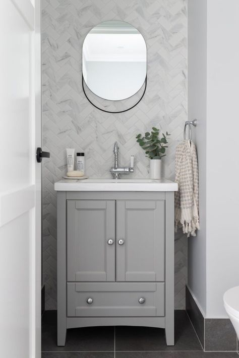 Kaleen Residence - Powder room II Powder Room With Grey Vanity, Hampton Style Powder Room, Powder Room Grey Tile Floor, Powder Room Grey Vanity, Powder Room Vanity Ideas, New Hamptons Style, Grey Powder Room, Hamptons Vibe, Grey Scheme