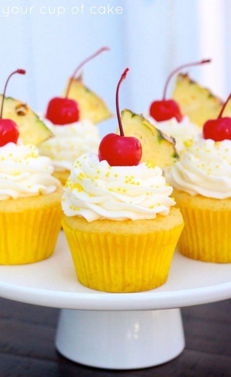 Pineapple Cupcakes, Savory Cakes, Coctails Recipes, Cream Cupcakes, Fresh Pineapple, Homemade Cake, Cupcake Flavors, Cake With Cream Cheese, Dessert Cupcakes