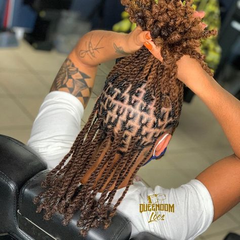 Female Dreads Hairstyles, 2 Strand Twist Styles, Female Dreads, 2 Strand Twist, Colored Locs, Natural Hair Men, Natural Hair Weaves, Natural Afro, Beautiful Dreadlocks