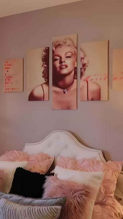 Marilyn Monroe Decor Bedroom Ideas Marylin Monroe Wall Art, Marilyn Monroe Bedroom, Marilyn Monroe Room, Marilyn Monroe Decor, Bedrooms Inspiration, Marilyn Monroe Wall Art, Decor Bedroom Ideas, Red Throw Blanket, Classic Glamour