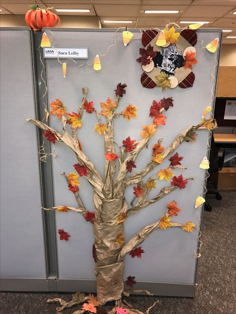 Fall cubicle decor paper tree Fall Decor Ideas For Office Cubicle, Autumn Office Decor, Fall Office Decorations Cubicles, Fall Cubicle Decor Office, Fall Office Decor Work, Fall Cubicle Decor, Office Fall Decorations Ideas, Fall Office Decorations, Thanksgiving Contest