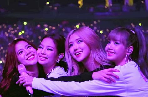 Blackpink Is The Revolution, Jennie Jisoo, Blackpink Blink, Pink Kpop, Blackpink Photos, Blackpink In Your Area, Black Pink Kpop, Blackpink Rose, Lalisa Manoban