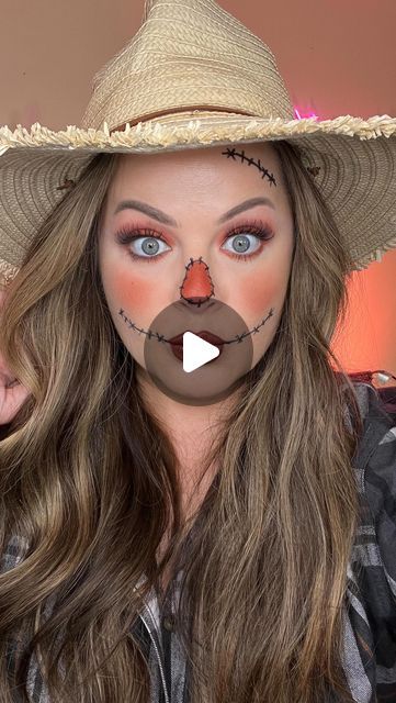 Diy Scarecrow Makeup For Women, Scarecrow Make Up Easy, Pumpkin Face Makeup Halloween, Easy Diy Scarecrow Costume For Women, Scarecrow Family Costume, Plus Size Scarecrow Costume Diy, Scar Crow Costume, Pretty Scarecrow Makeup, Scare Crow Makeup Halloween