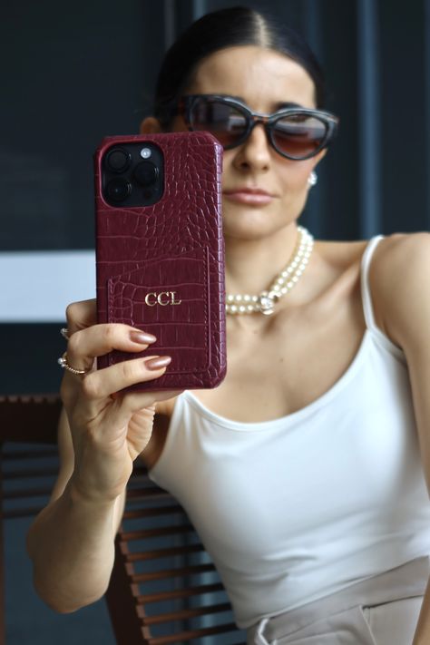 Classy Phone Cases For Women, Classy Phone Cases, Clear Phone Case Design, Chic Phone Case, Customised Phone Case, Packaging Ideas Business, Apple Phone Case, Dear Future Husband, Red Aesthetic