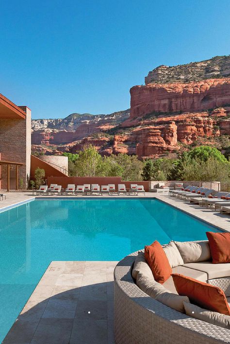 Cool off this summer at these hotels with amazing pools! Featuring luxury amenities and amazing views, these standouts truly impress. #hadleycourt #amazingpools #hotelpools #traveltips #luxuryhotels #luxuryamenities #amazingviews #travelinluxury #luxurytravel Arizona Spa Resorts, Alternative Bachelorette Party, Enchantment Resort Sedona, Sedona Bachelorette, Arizona Spa, Sedona Resort, Amazing Pools, Bachelorette Party Destinations, Arizona Vacation