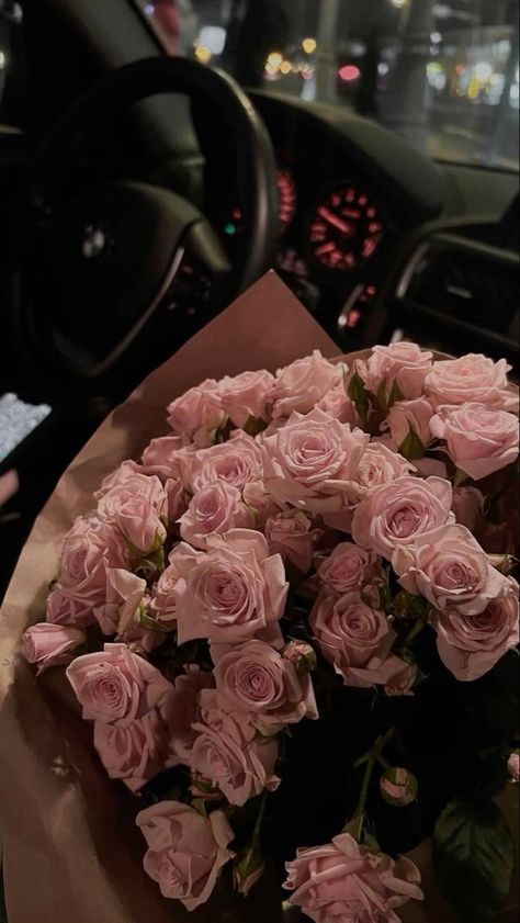 Luxury Flower Bouquets, Nothing But Flowers, Flower Therapy, Beautiful Bouquet Of Flowers, Luxury Flowers, Foto Ideas Instagram, Love Language, Bouquet Of Flowers, Flower Bouquets