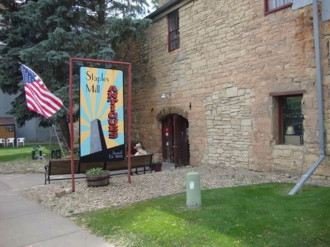 This 10,000-Square-Foot Antique Store In Minnesota Is A Labyrinth Of Rare Artwork And Furniture Classical Realism, Family Beach Trip, Treasure Hunter, Unique Furniture Pieces, Antique Mall, Old Barn, Places Of Interest, Still Water, Antique Mirror