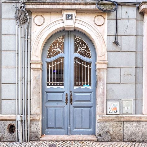 Cool #ArtNouveau door in Lisbon. Pictures Of Doors, Georgian Doors, Door Photography, Russian Architecture, Shop Doors, Nouveau Architecture, Studios Architecture, Travel Around Europe, Art Nouveau Architecture