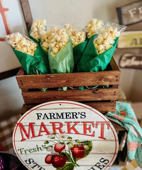 Farmers Market Cake Pops, Farmers Market Party Ideas, Farmers Market Trunk Or Treat, Farmers Market Diaper Cake, Farmers Market Gender Reveal, Farmers Market Theme Cake, Farmers Market Baby Shower Theme Food, Farmers Market Centerpiece, Farmer Baby Shower Ideas