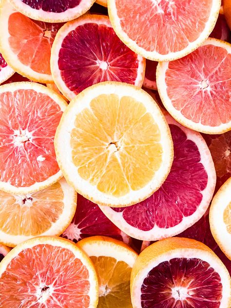 sliced grapefruits photo – Free Fruit Image on Unsplash Fruits Pictures, Fruit Picture, Fruit Benefits, Fruits Images, Photo Food, Fruit Wallpaper, Orange Aesthetic, Eat Fruit, Yellow Aesthetic