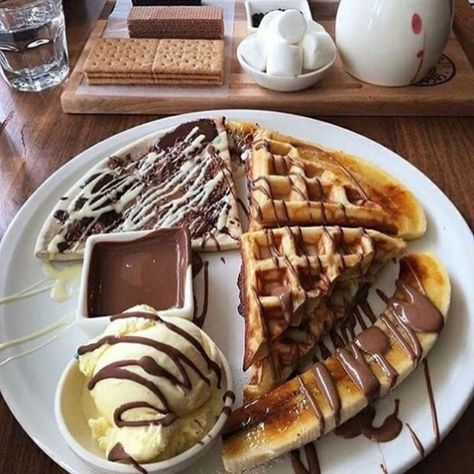 Best Fast Food, Nail Jewels, Food Photo, Waffles, My Pictures, We Heart It, Easy Meals, Wallpapers, Tumblr