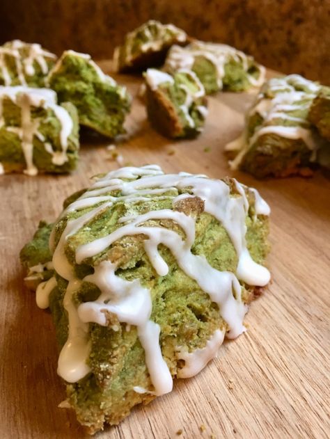 Matcha Scones Recipe, Matcha Baked Goods, Recipes With Matcha, Matcha Recipe Baking, Matcha Scones, Matcha Snacks, Matcha Roll Cake, Matcha Desserts, Matcha Baking