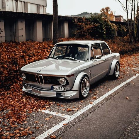 Car Of Dreams on Instagram: “BMW 2002 Build with an E30 M3 engine swap.🔧 Follow at @carofdreamss . #carswithoutlimit #supercarsofinstagram #carsdaily #carsoflondon…” Old Bmw, Bmw Old, Bmw 2002 Tii, Custom Porsche, Bmw Vintage, Carros Bmw, Bmw Classic Cars, Bmw Classic, Bmw 2002