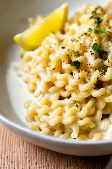 Lemon pepper pasta is so silky smooth and bursting with flavor! The sauce is light but creamy and only takes 20 minutes to prepare! The pasta can be served as a main dish or a side. It would be great with grilled chicken or fish! So simple and so delicious!! Lemon Pepper Pasta, Maria Martin, Pasta Sides, Pepper Pasta, Summer Foods, Lemon Pasta, Meal Recipes, Lemon Pepper, The Sauce