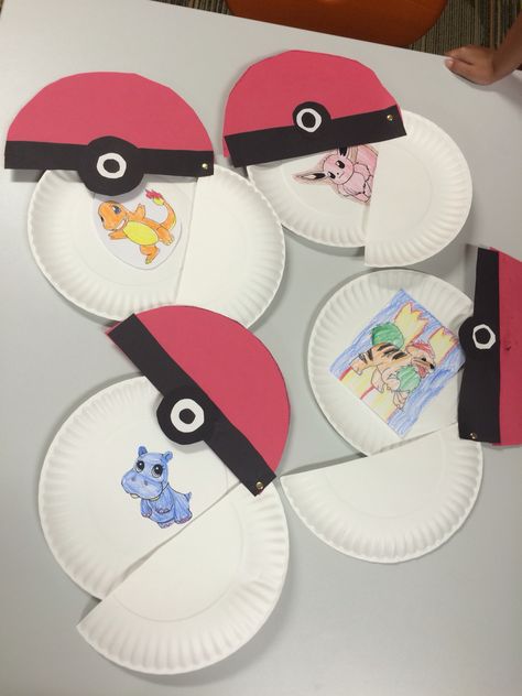 Pokemon Themed Activities, Pokemon Art And Craft, Pokemon School Activities, Easy Pokemon Crafts, Pokemon Arts And Crafts, Video Game Crafts For Kids, Pokeball Craft, Pokemon Activities For Kids, Pokémon Activities