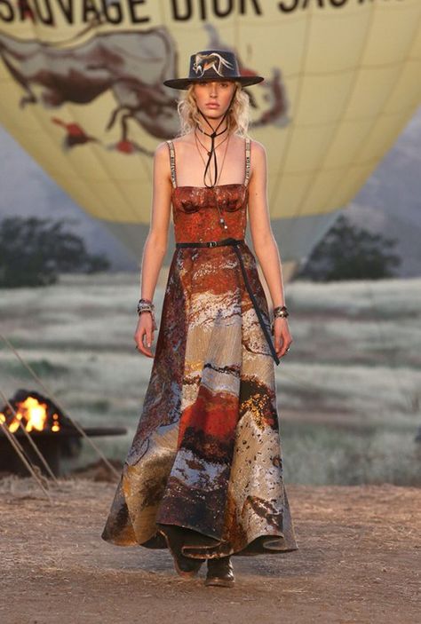 Dior Clothes, Coachella Style, Dior Cruise, Feminist Tees, Freida Pinto, Summer 19, Mode Boho, Demi Moore, Popsugar Fashion