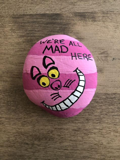 Starwars Rock Painting, Weird Shaped Rock Painting Ideas, Stitch Rock Painting, Rock Painting Cartoon Characters, Funny Painted Rocks Ideas, Rock Painting Funny, Rock Painting Ideas Funny, Disney Painted Rocks, Funny Painted Rocks