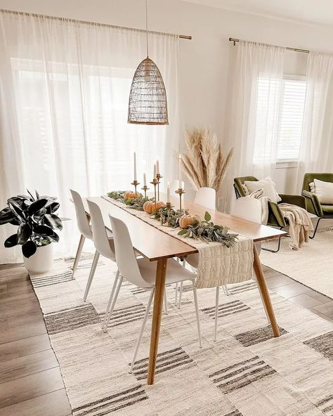 Dining Room Scandinavian Style, Scandi Dining Table, Scandi Dining Room, Nordic Dining Room, Scandinavian Dining Table, Scandinavian Dining Room, Velvet Lounge Chair, Scandinavian Dining, Oversized Furniture