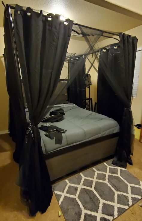 Canopy Bed Black, Black Bed Canopy Aesthetic, Black Bed Curtains, Bed With Curtains, Black Canape Bed, Gothic Bed Canopy, Black Metal Canopy Bed With Curtains, Goth Bed Canopy, Goth Curtains