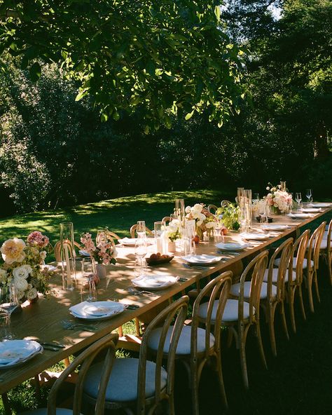 A Romantic Summer Soirée Wedding in California California Garden Wedding, Chill Wedding, Ojai Wedding, Wedding In California, California Garden, Natural Pond, Romantic Summer, Other World, Summer Soiree