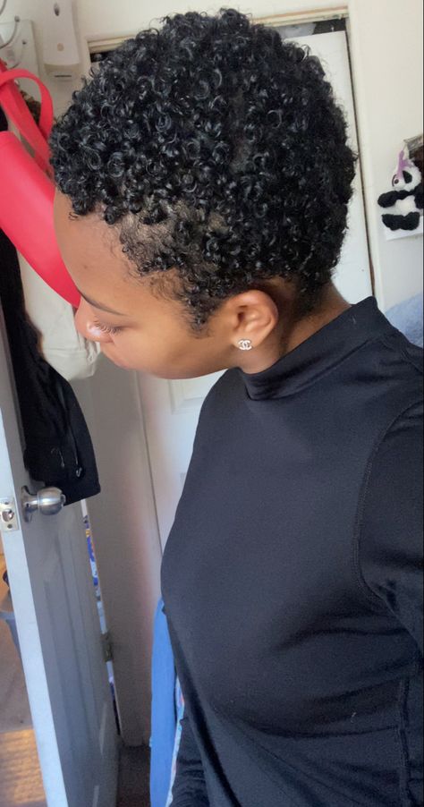 Feminine Fades Black Women, Short Texturizer For Black Women, Black Women Short Haircut Fade Designs, Bald Fade Women Black Color, Light Brown Twa Black Women, Short Black Natural Hairstyles, Big Chop Natural Hair, Finger Waves Short Hair, Natural Hair Routine