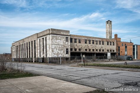 Post Office Exterior, Post Office Building, Office Exterior, Eerie Places, Gary Indiana, Abandoned Property, Midwest Emo, House Map, Hauntingly Beautiful