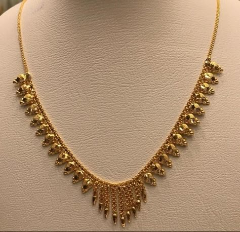 10 Grams Gold Necklace, 8 Grams Gold Necklace, Gold Necklace Set Bridal, Simple Gold Necklace, Wedding Necklace Set, Gold Jewelry Designs, Vintage Wedding Jewelry, Antique Necklaces Design, New Gold Jewellery Designs