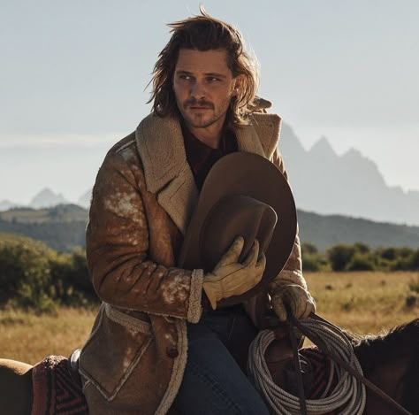 Grimes Music, Yellowstone Series, Luke Grimes, Cowboy Aesthetic, Country Fashion, Cute N Country, Cabin Life, Book Tv