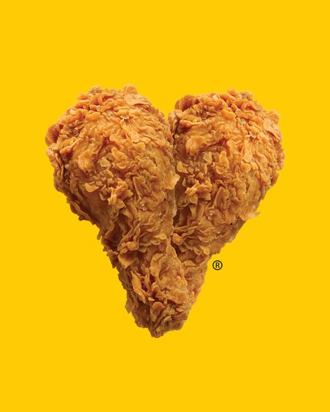 Two fried chick legs in the shape of a heart Chicken Wings Creative Ads, Fried Chicken Advertisement, Fried Chicken Ads, Advertising Creative Ads, Fried Chicken Photography, Fried Chicken Poster, Valentine Chicken, Texas Chicken, Chicken Brands