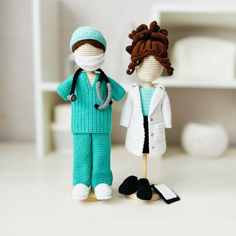 Please note that this is a crochet pattern for doctors dolls OUTFIT ONLY! The pattern for the dolls are NOT INCLUDED in this listing. I will show you how to make this beautiful doll outfit in my step-by-step crochet pattern tutorial. The crochet pattern is available as a digital download, so you don't have to wait at all! Simply purchase the pattern and download it through your Etsy account. SKILL LEVEL This project is suitable for the advanced beginner or intermediate crocheter. YOU WILL NEED: Crochet Doctor Doll Free Pattern, Crochet Doctor, Amigurumi Doll Clothes, Doctor Doll, Crochet Doll Tutorial, Doll Crochet Pattern, Knitting Dolls Clothes, Doll Clothes Pattern, Pattern Doll